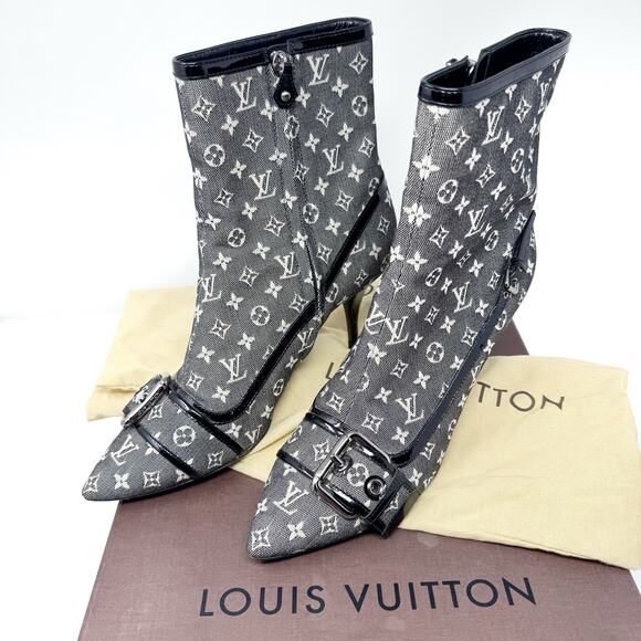 Louis Vuitton Gray Canvas Logo Ankle Boots with Buckles and Pointed Toes EU 39.5 - Picture 1 of 13
